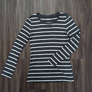 Gap grey long sleeve top